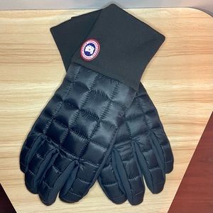 Brand New Canada Goose Northern Glove